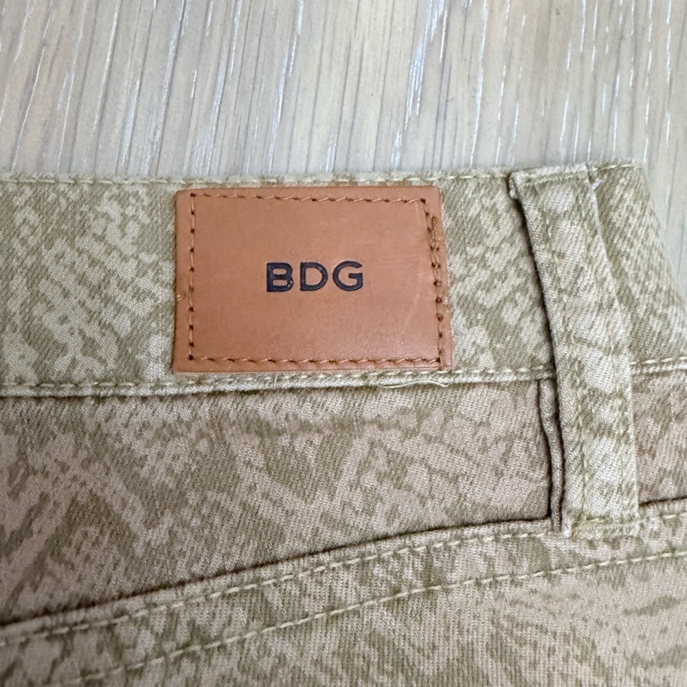 BDG Camel Textured High Rise Pants - Picture 6 of 6